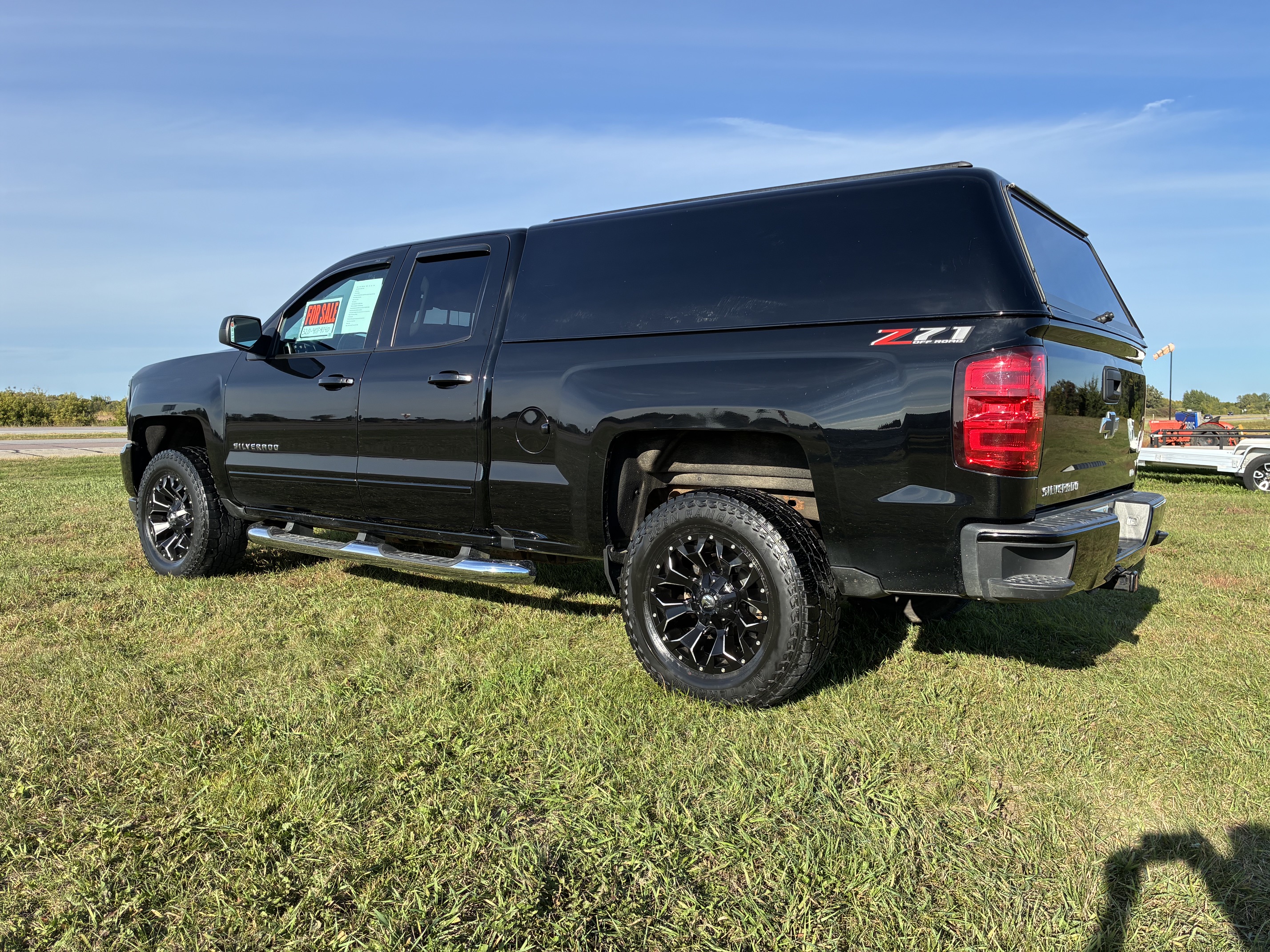 Used 2019 Chevrolet Silverado 1500 LT w/ All Star Edition AWD/4WD image 4