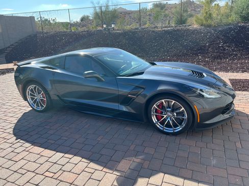 Used 2017 Chevrolet Corvette Grand Sport w/ Z07 Performance Package RWD image 4