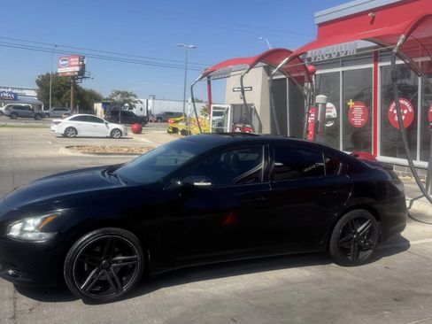 Used 2014 Nissan Maxima 3.5 SV w/ Sport Package image 9