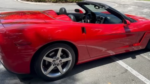 Used 2005 Chevrolet Corvette Convertible w/ Preferred Equipment Group RWD image 6