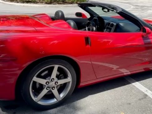 Used 2005 Chevrolet Corvette Convertible w/ Preferred Equipment Group RWD image 6