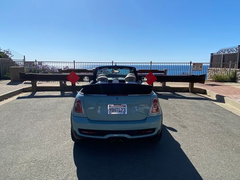 Used 2014 MINI Cooper S image 10