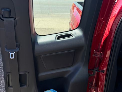 Used 2018 Toyota Tacoma SR RWD image 20