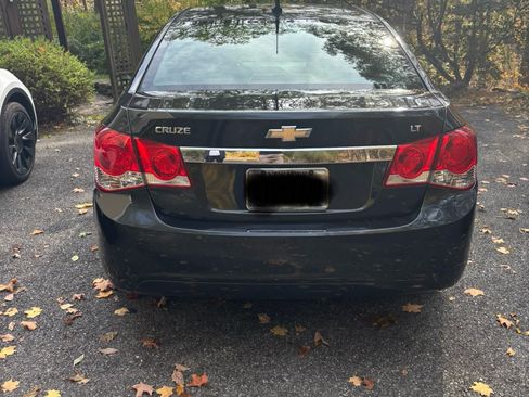 Used 2013 Chevrolet Cruze LT image 4