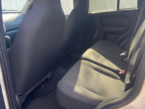 Used 2003 Jeep Liberty Sport image 12