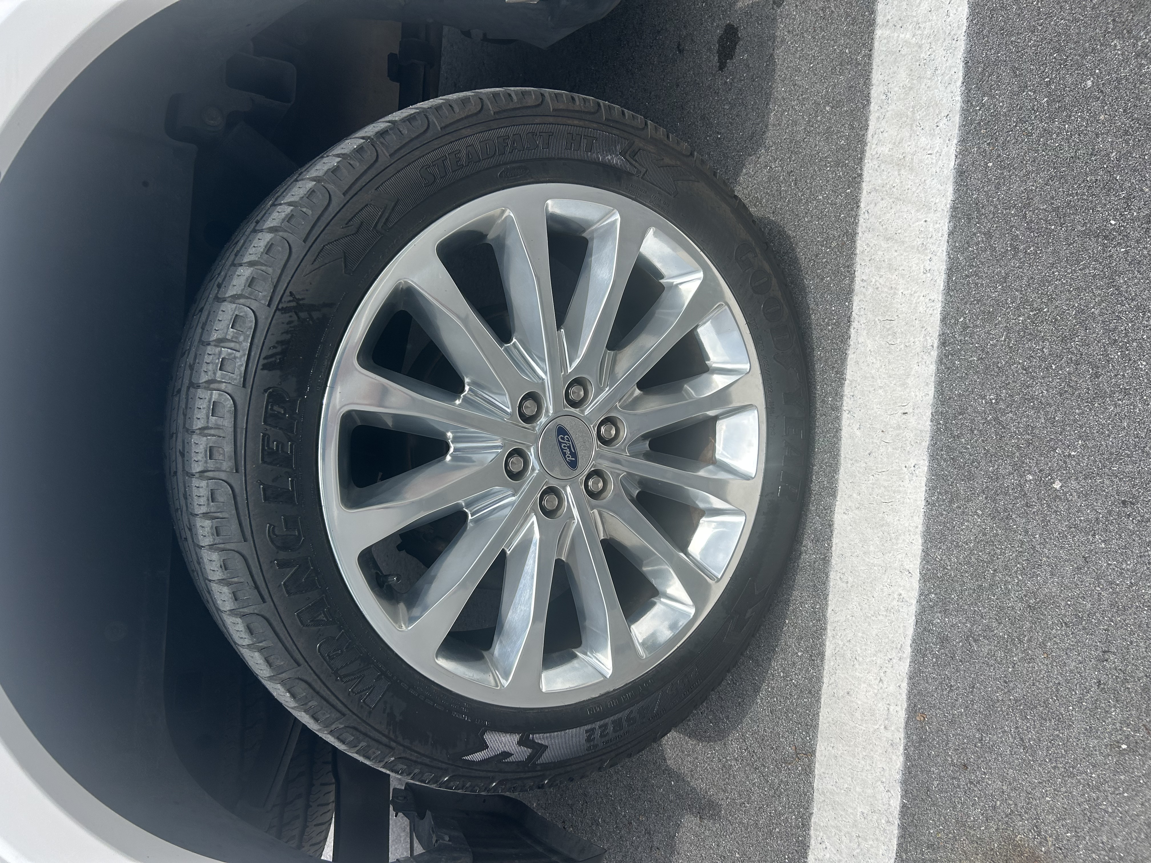 Used 2019 Ford F150 Limited AWD/4WD image 13