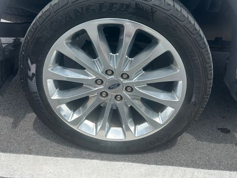 Used 2019 Ford F150 Limited AWD/4WD image 13