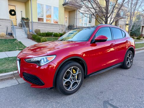 Used 2019 Alfa Romeo Stelvio Ti Sport w/ Quick Order Package 22S Sport image 13