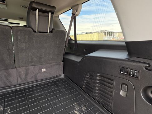 Used 2017 GMC Yukon XL Denali image 10