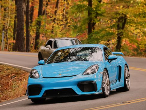 Used 2021 Porsche 718 Cayman GT4 image 4
