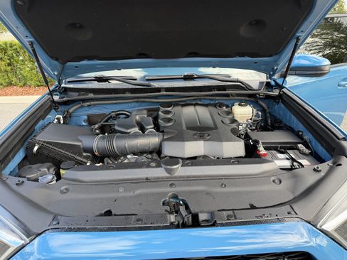 Used 2018 Toyota 4Runner TRD Pro AWD/4WD image 11