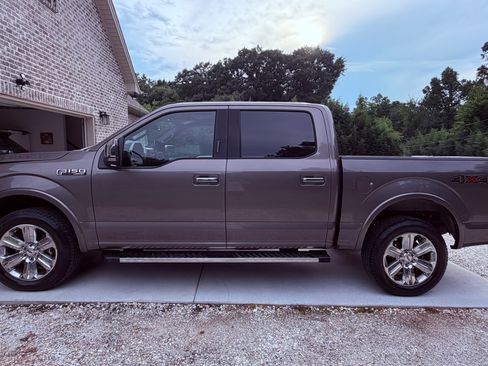 Used 2019 Ford F150 Lariat AWD/4WD image 1