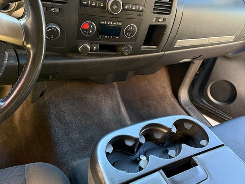 Used 2011 GMC Sierra 1500 SLE w/ Power Tech Package image 11