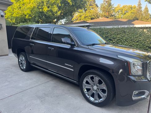 Used 2016 GMC Yukon XL Denali w/ Open Road Package AWD/4WD image 4