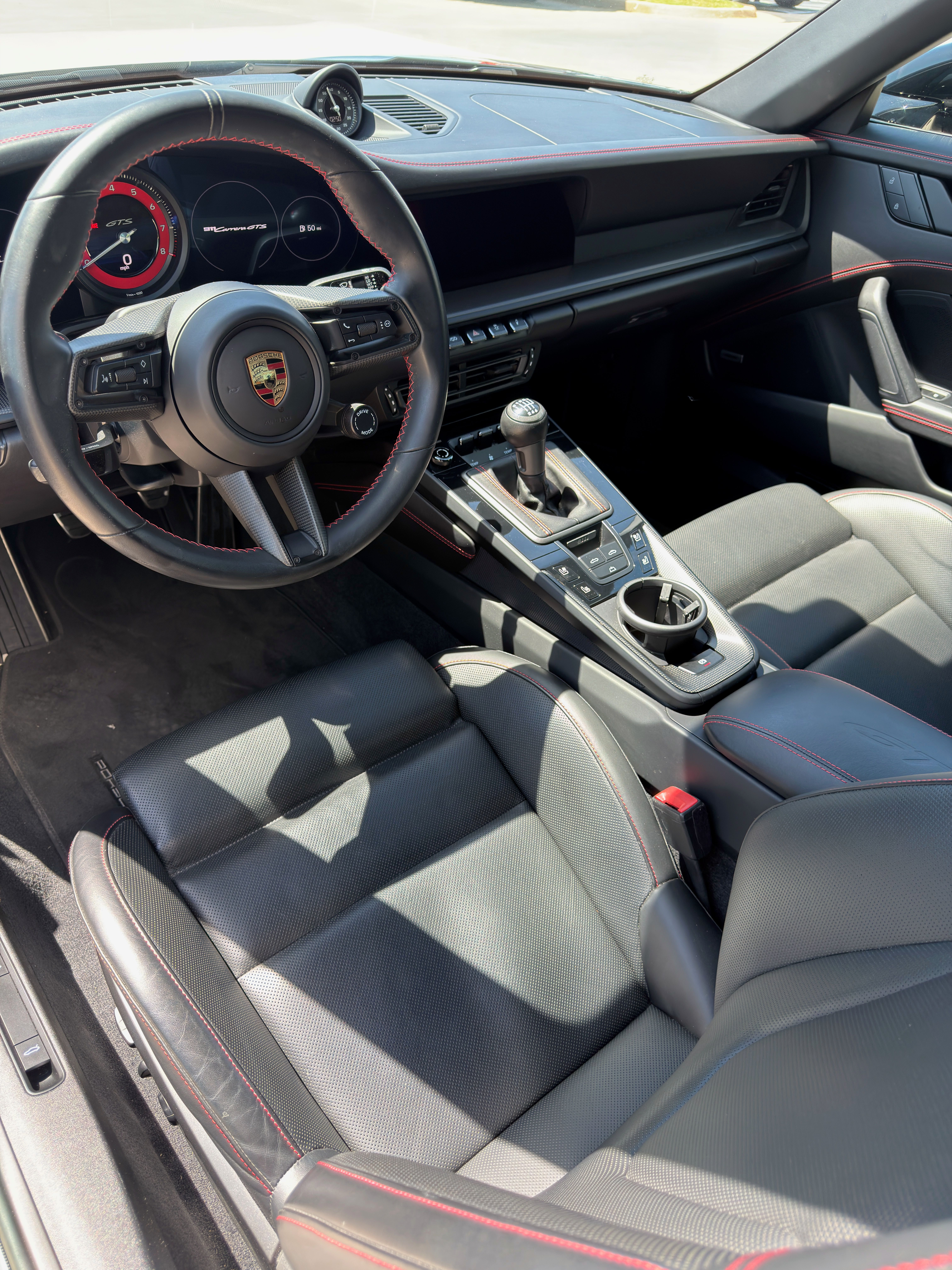 Used 2022 Porsche 911 Cabriolet image 9