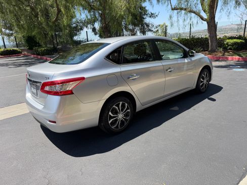 Used 2015 Nissan Sentra SV image 8