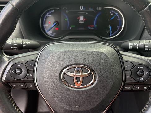 Used 2019 Toyota RAV4 XSE image 10