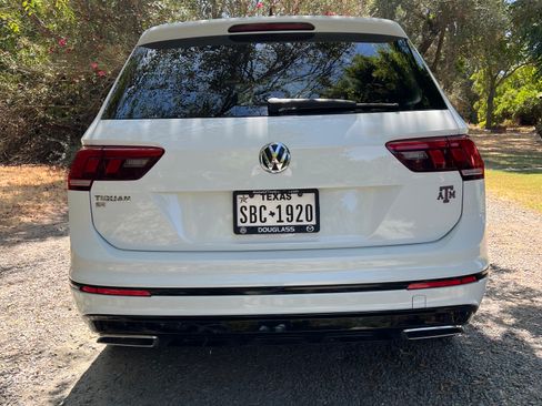 Used 2020 Volkswagen Tiguan SE R-Line image 5