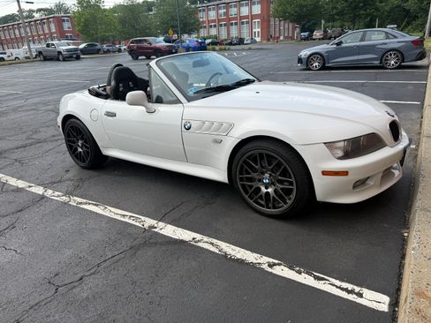 Used 2001 BMW Z3 3.0i RWD image 5