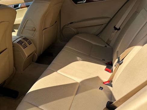 Used 2008 Mercedes-Benz C 300 Sedan image 13