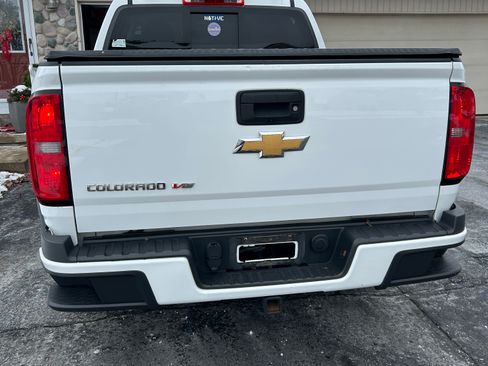 Used 2017 Chevrolet Colorado Z71 image 10