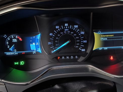 Used 2017 Ford Fusion SE w/ Fusion SE Technology Package image 15