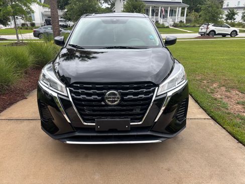 Used 2021 Nissan Kicks S FWD image 10