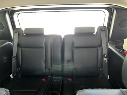 Used 2009 HUMMER H2 Luxury AWD/4WD image 8