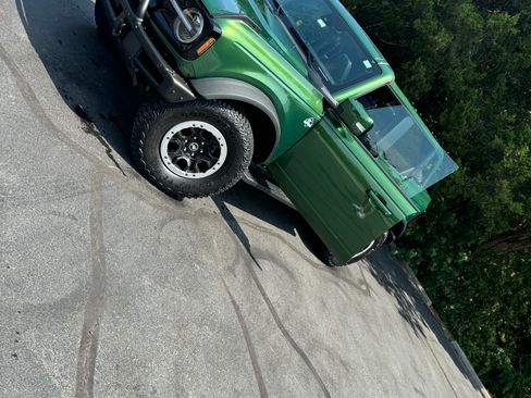 Used 2022 Ford Bronco Outer Banks w/ Sasquatch Package image 5