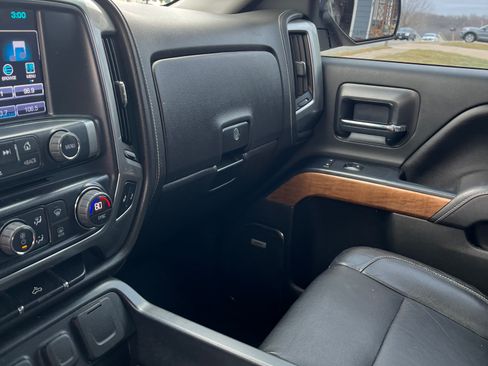 Used 2017 Chevrolet Silverado 1500 LTZ w/ Sport Package image 29