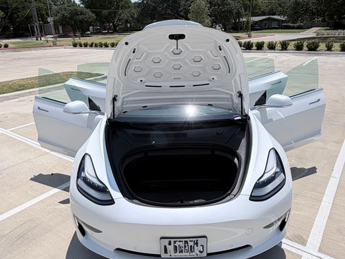 Used 2020 Tesla Model 3 Standard Range Plus RWD image 8