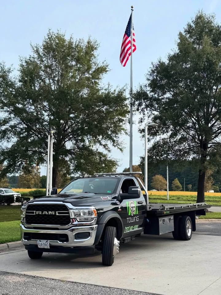 Used 2024 RAM 5500 SLT w/ Quick Order Package 2YG SLT AWD/4WD image 1