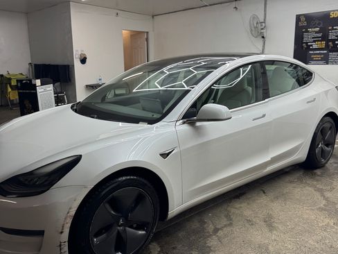 Used 2020 Tesla Model 3 Standard Range Plus image 10