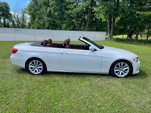 Used 2013 BMW 328i Convertible RWD image 8