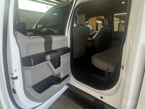 Used 2020 Ford F250 XLT AWD/4WD image 6