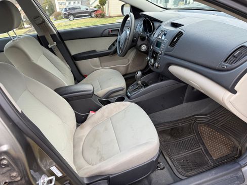 Used 2012 Kia Forte EX image 13