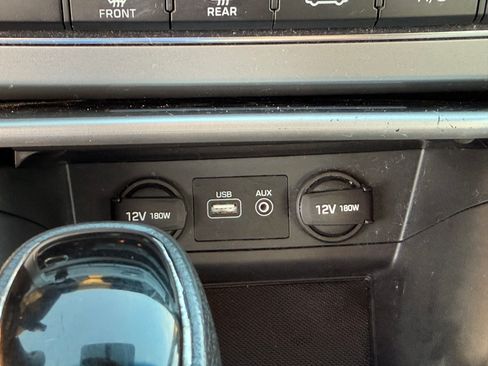Used 2016 Hyundai Sonata SE FWD image 11