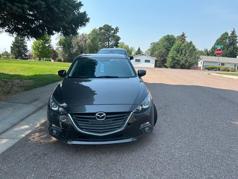 Used 2016 MAZDA MAZDA3 i Touring FWD image 2