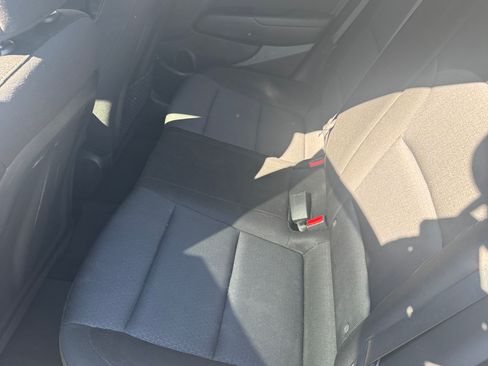 Used 2017 Hyundai Elantra Value Edition FWD image 10