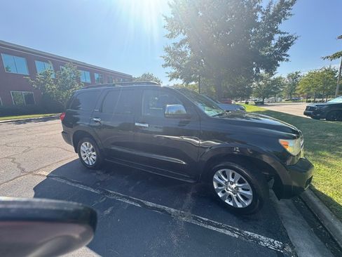 Used 2011 Toyota Sequoia Platinum AWD/4WD image 2