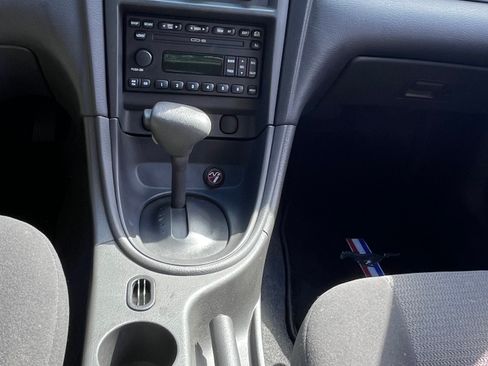 Used 2001 Ford Mustang Coupe RWD image 9