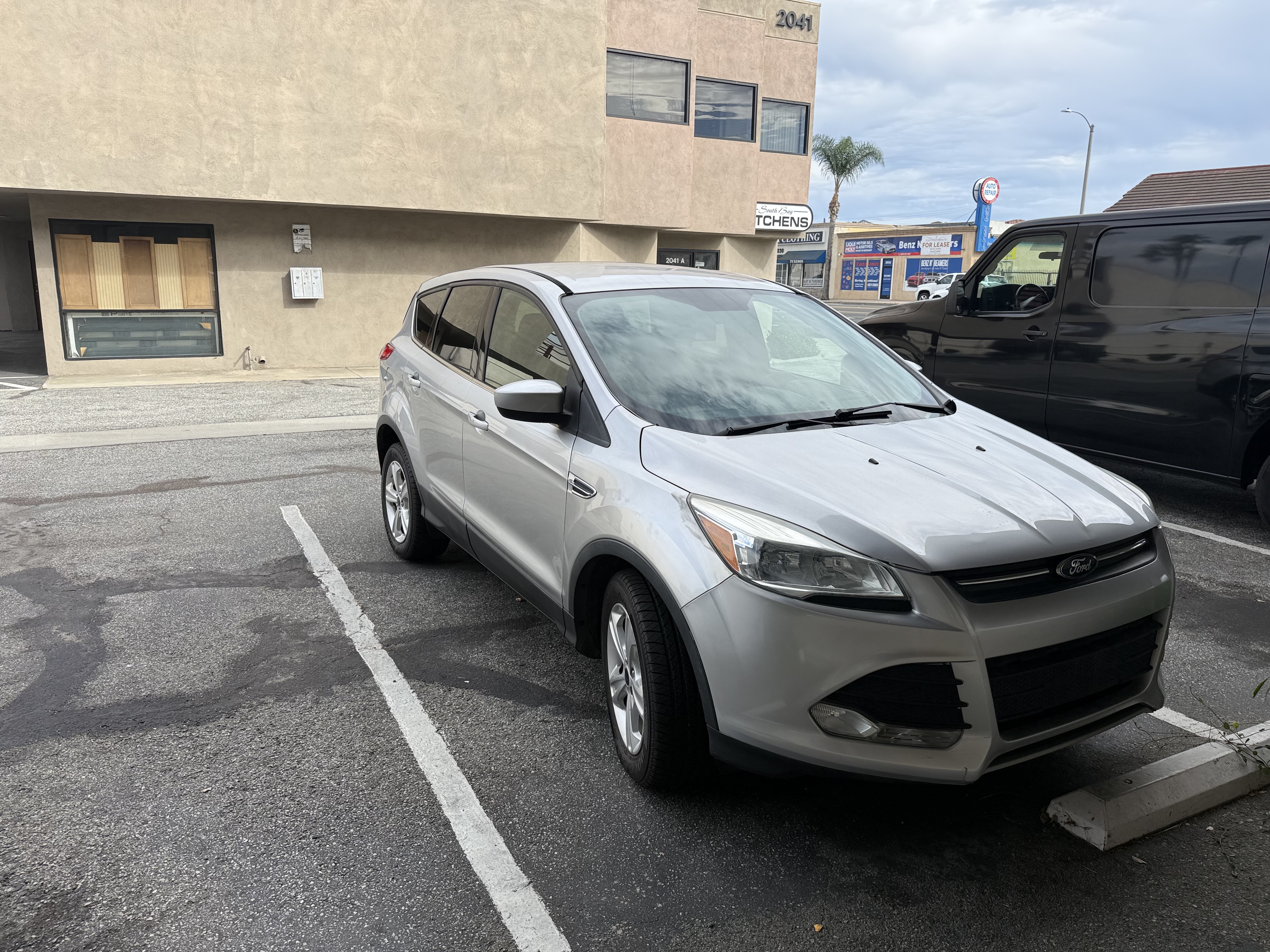 Used 2016 Ford Escape SE AWD/4WD image 1