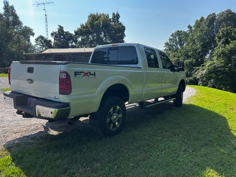 Used 2011 Ford F350 Lariat w/ Lariat Ultimate Pkg AWD/4WD image 6