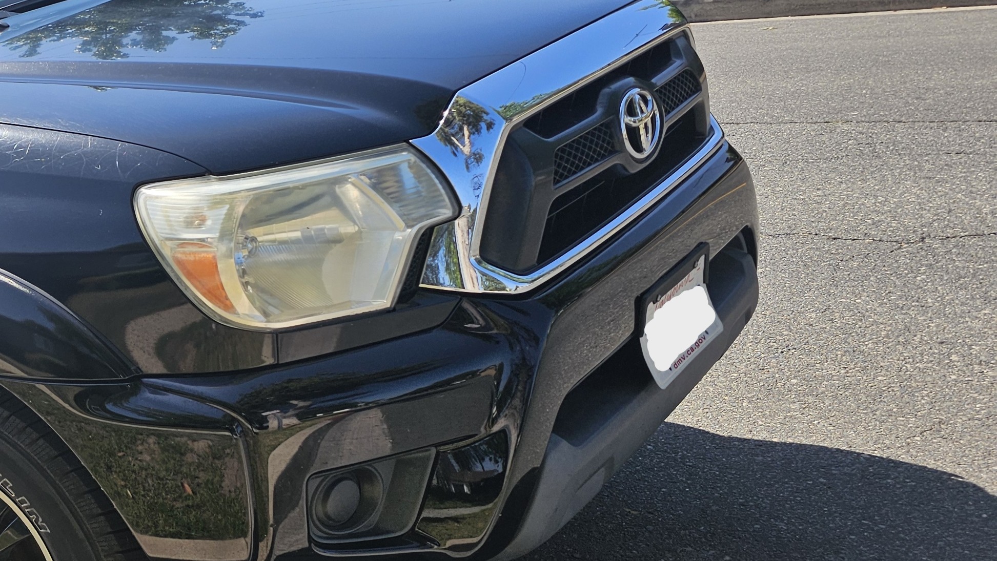Used 2014 Toyota Tacoma 2WD Double Cab w/ SR5 Package image 2