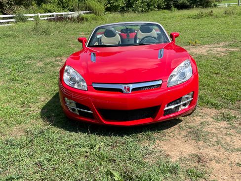 Used 2008 Saturn Sky w/ Premium Trim Package image 6