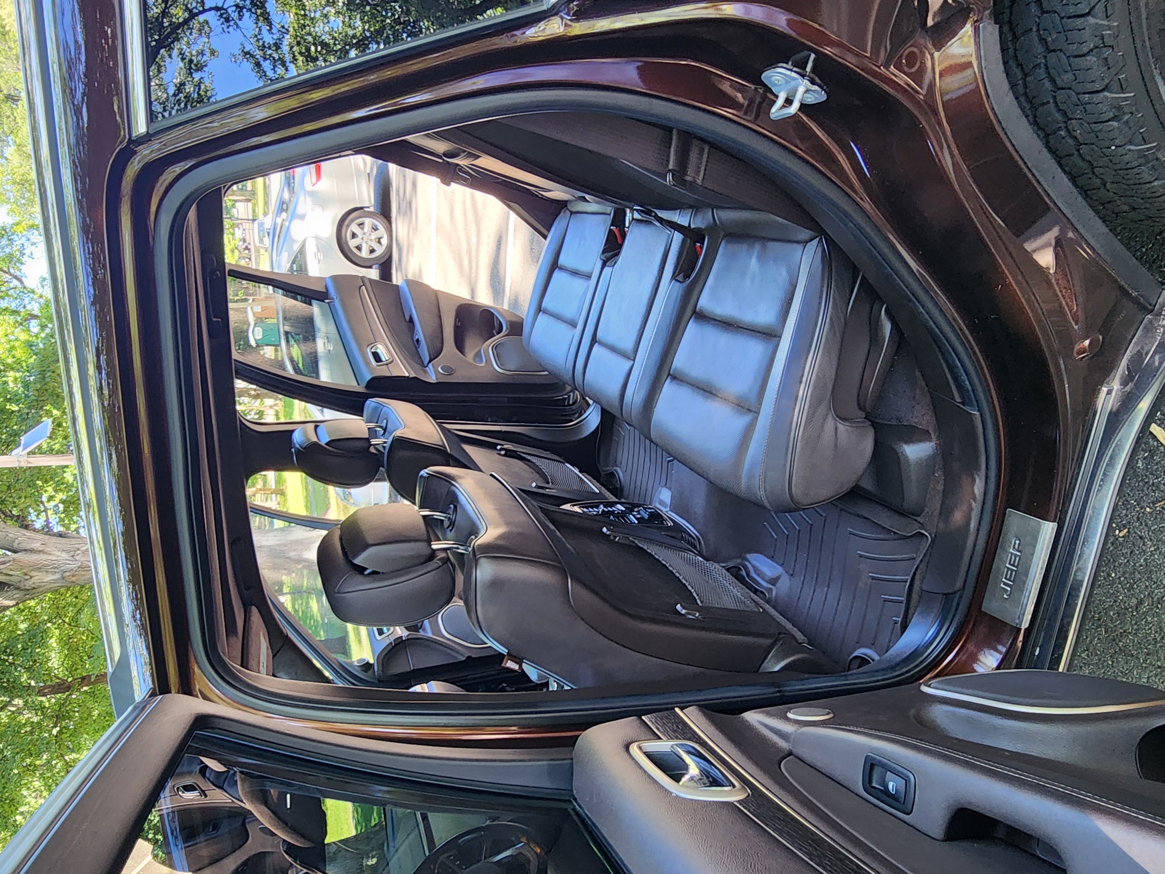 Used 2014 Jeep Grand Cherokee Summit AWD/4WD image 18