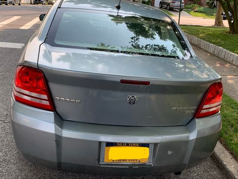 Used 2010 Dodge Avenger SXT FWD image 15