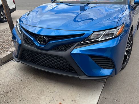 Used 2018 Toyota Camry SE image 4