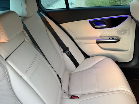 Used 2022 Mercedes-Benz C 300 C 300 Sedan 4D image 10