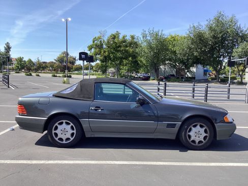 Used 1995 Mercedes-Benz SL 500 image 2